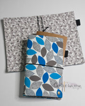 Load image into Gallery viewer, Grey and Blue Leaves, Inside and outside